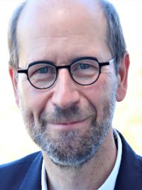 Dr. Stefan Lechtenböhmer
