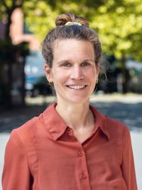Dr. Leandra Praetzel